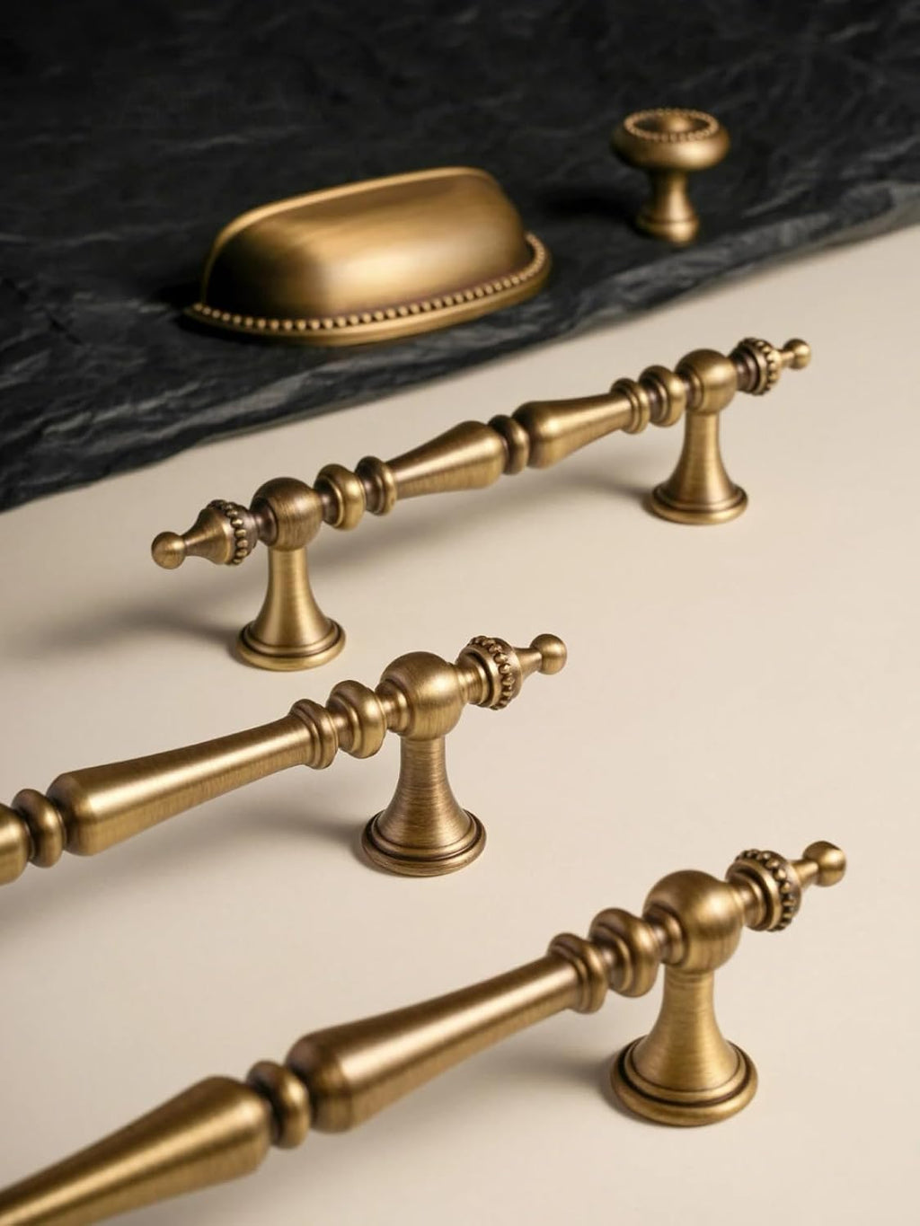 Crown Shape Antique Brass Cabinet Drawer Pulls