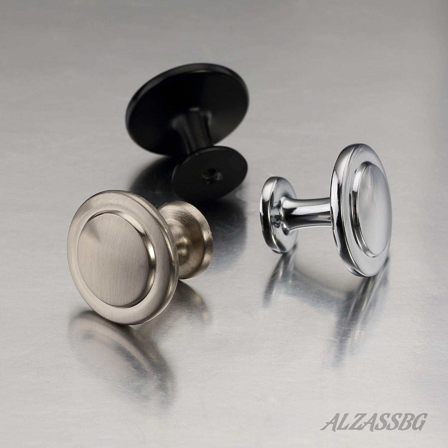Brushed Antique Brass Round Single Hole Cabinet Knobs